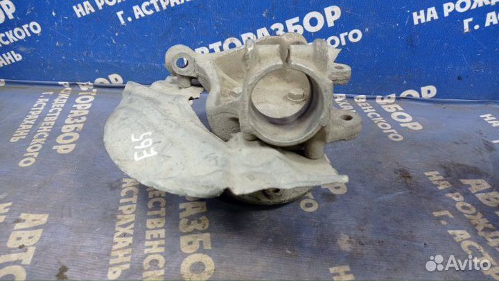 Передний левый поворотный кулак Bmw E65 седан