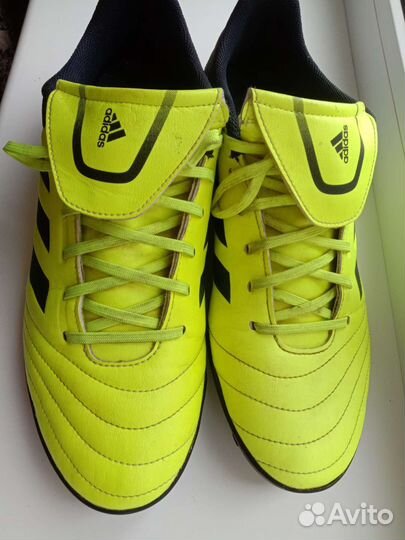 Футбольные бутсы adidas р-р 44