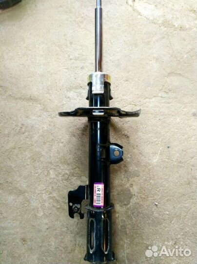 Амортизатор передний правый Lexus Rx
