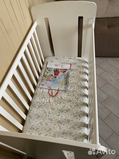 Детская кроватка