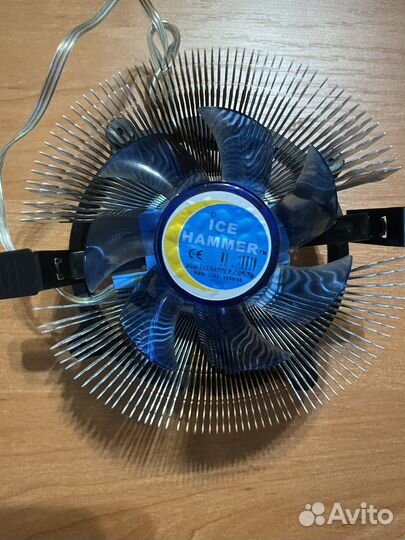 Материнская плата с процессором и памятью