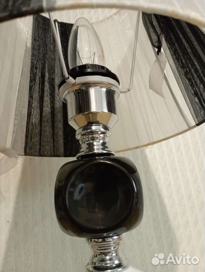 Настольная лампа