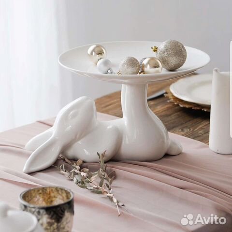 Посуда с кроликами