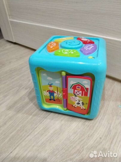 Интерактивный кубик музыкальный Baby go
