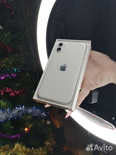 iPhone 11, 64 ГБ