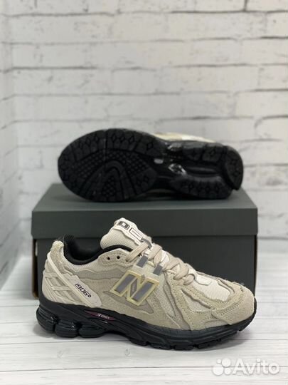 Кроссовки New balance 1906R Премиум