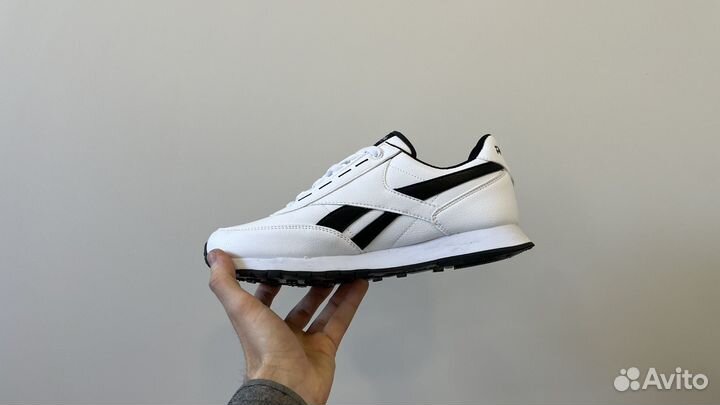 Кроссовки Reebok White Black