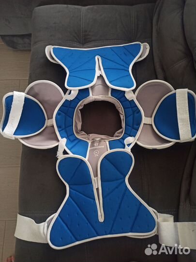 Нагрудник хоккейный Warrior