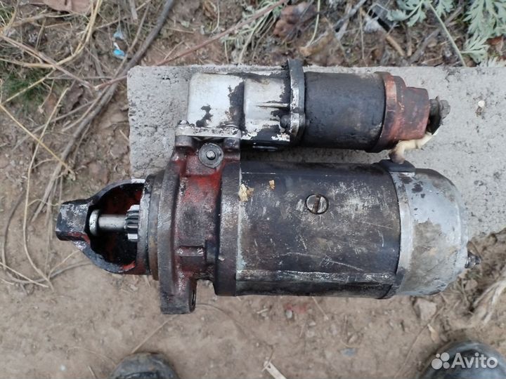 Стартер на газон