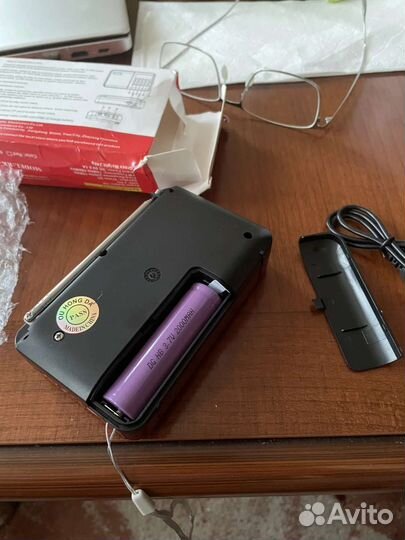 Карманное радио с аккумулятором