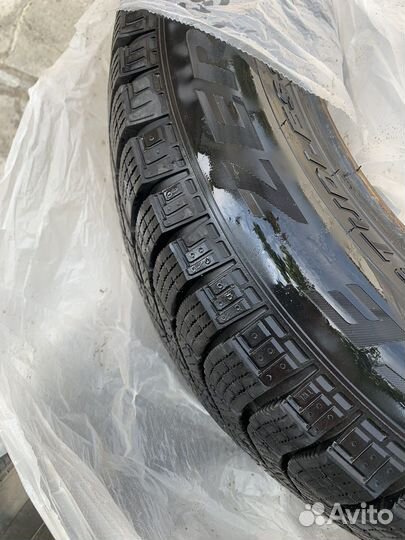 Pirelli Ice Zero FR 185/65 R15 92T