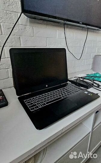 HP pavilion 15-bc304ur
