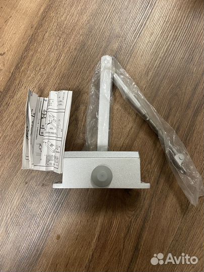 Доводчик для двери