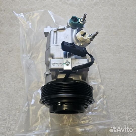 Компрессор кондиционера Jeep Grand Cherokee WK 2