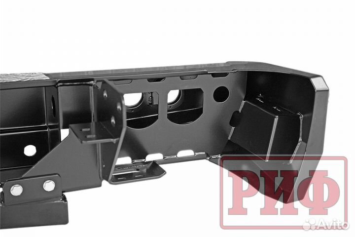 Бампер риф задний Toyota Tundra 2007-2013