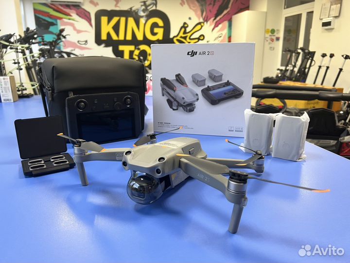 Квадрокоптер DJI Air 2S Fly More Combo Smart Con-l