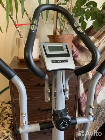Спортивный тренажер б/у