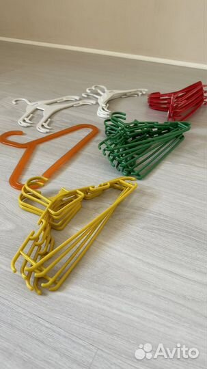 Вешалки плечики детские