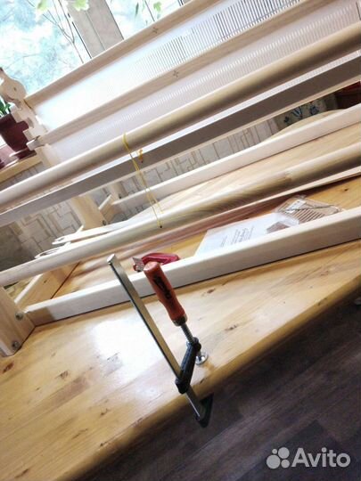 Ручной ткацкий станок с двумя бердо