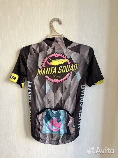 Спортивная футболка