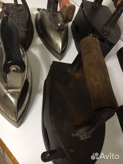 Утюг чугунный на углях- два или дровяной и литые