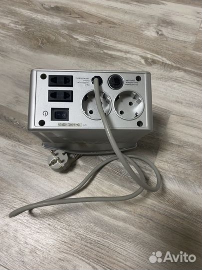 Стабилизаторы напряжения