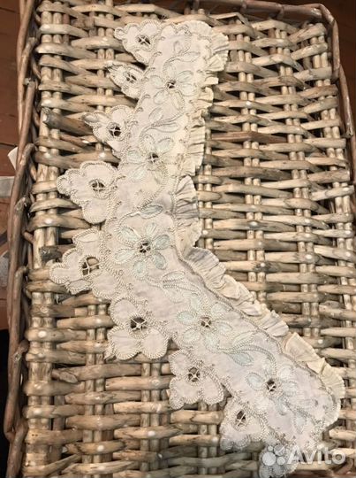 Воротнички кружевные