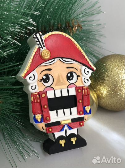 Елочные игрушки