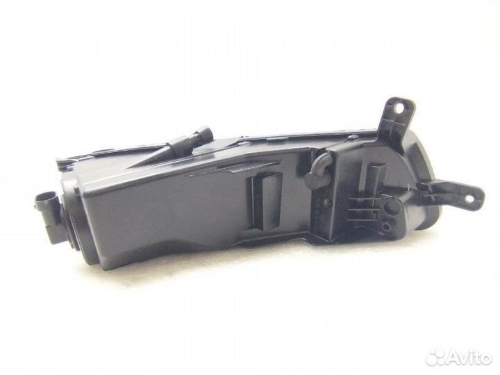 Фара противотуманная передняя правая Volkswagen