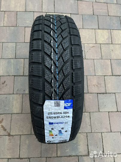 Windforce Snowblazer 215/65 R16