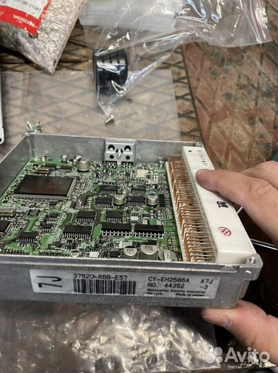 Блок управления двигателем accord 7