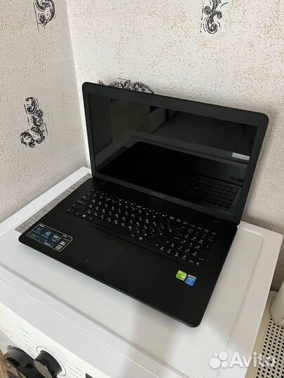 Ноутбук asus