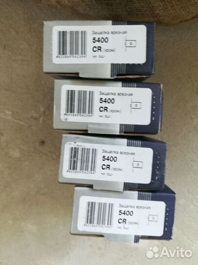 Дверная фурнитура Apecs