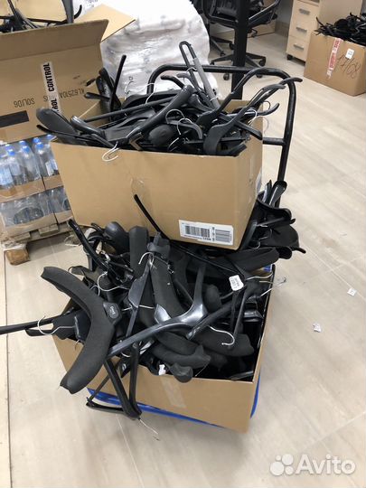 Вешалки плечики б/у