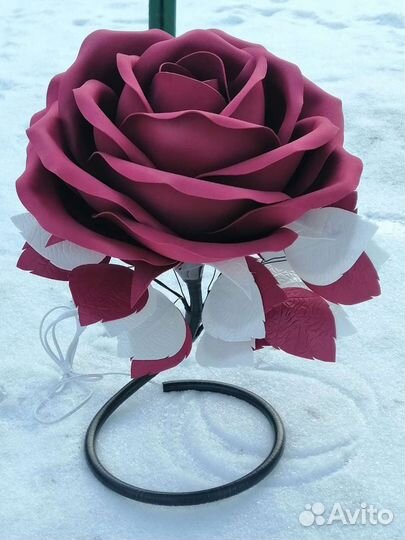Ростовые цветы. Розы светильники из изолона и фоам