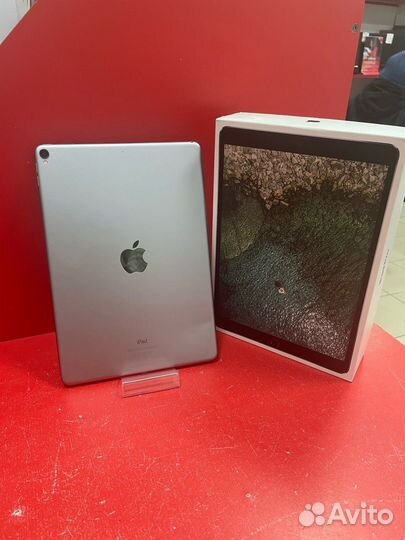 Планшет Apple iPad Pro Wi-Fi 10.5 64 GB