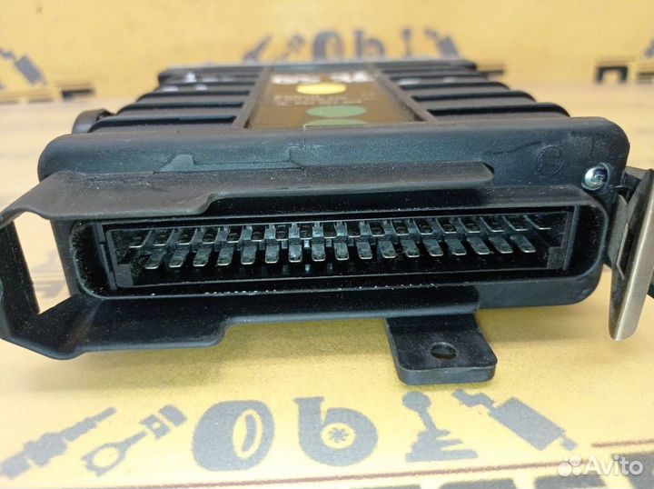 Блок управления двигателем 2.0 3A Audi 80 B3 89/B3