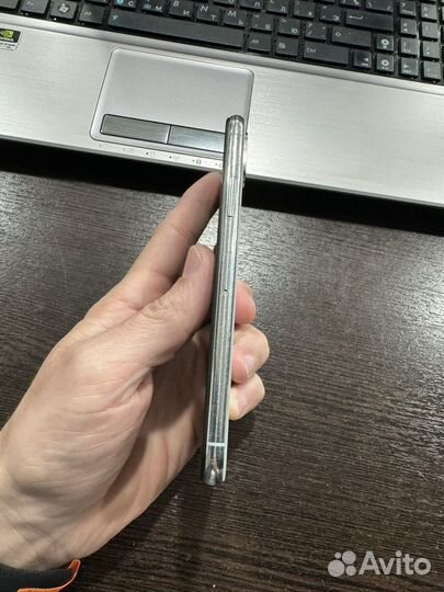 iPhone X, 64 ГБ