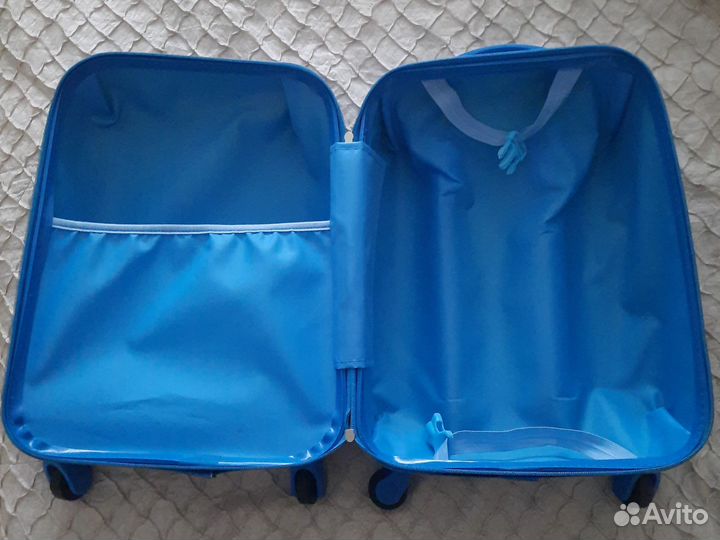 Чемодан на колесах детский бу