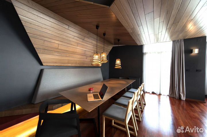 Деревянный потолок из массива дерева