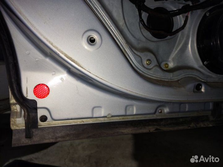 Дверь задняя левая Volkswagen Passat B5 седан 1.8T