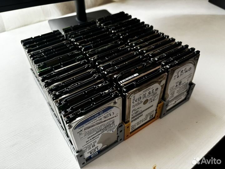 Жесткии диски 2.5 разных производителей