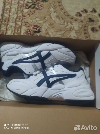 Кроссовки asics мужские 40,5 размер