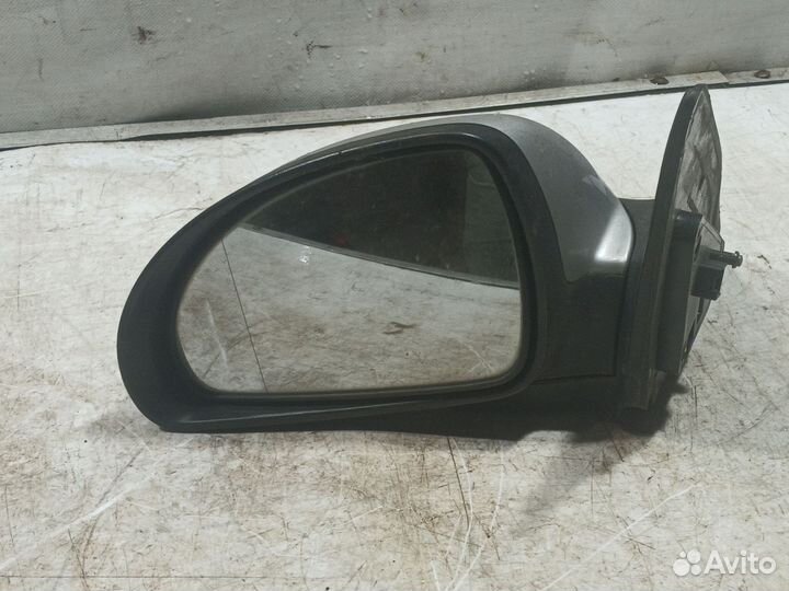 Зеркало левое.Kia Ceed 1 2006-2009