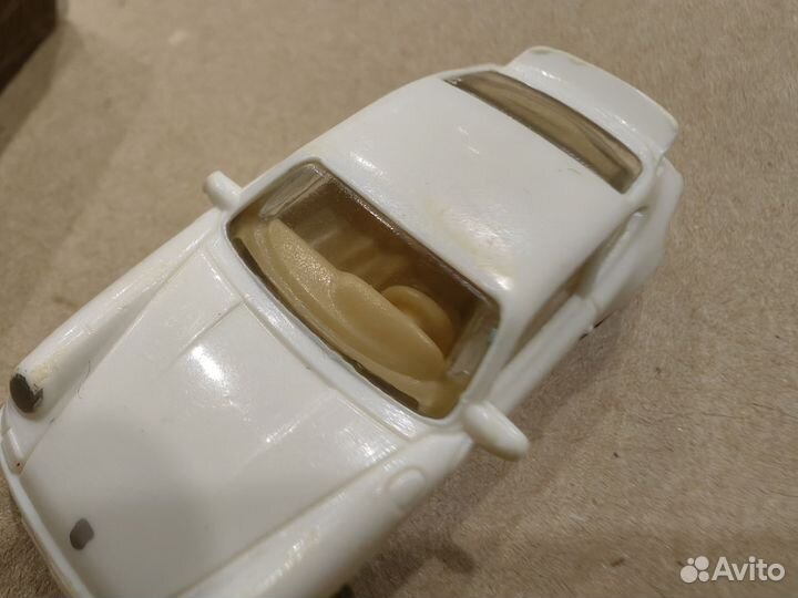 Моделька автомобиля Porsche carrera