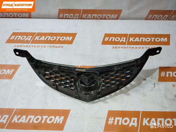 Решетка в бампер верхняя Mazda 3 BK рест. 2008