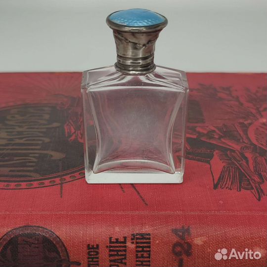 Старинный флакон для духов. Англия. Серебро