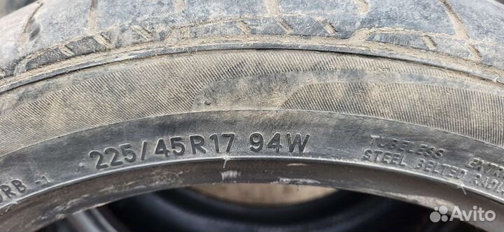 Toyo 800 Ultra 225/45 R17 94