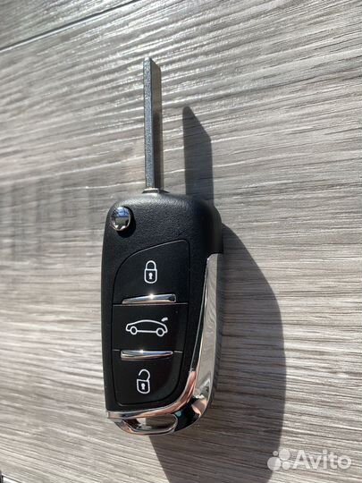 Ключ Renault (с привязкой )