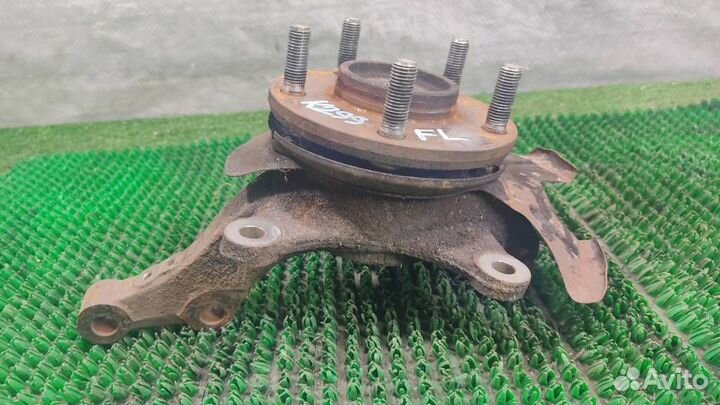 Кулак передний левый KIA soul 2009